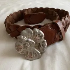 ALBA ROSA ハイビスカスバックル 編み込みレザーベルト - メルカリ