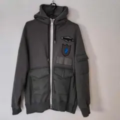 カーキ パーカー