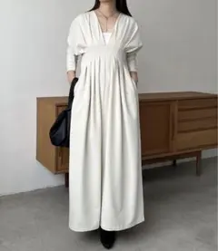 美品カプリシューレマージュウエストタックワンピースホワイトPSサイズ長袖ロング
