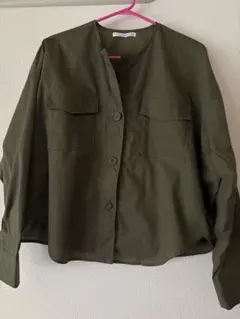 E hyphen world gallery 長袖シャツ カーキ　春夏のサムネイル