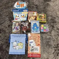 おもちゃまとめ売り　キャラクターカード　カードゲーム　ポーチ　キーホルダー