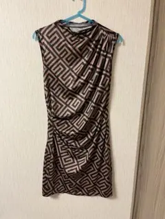 ノースリーブミニワンピース