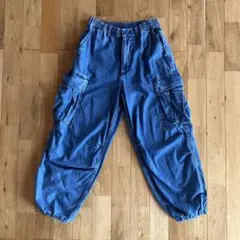 GU スーパーワイドデニムカーゴパンツ　Sのサムネイル