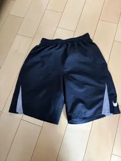 Nike キッズ　水着　海水パンツ 黒 130