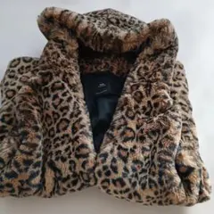 最終値下げ！ZARA　レオパード柄フード付きベスト 美品　タグなし