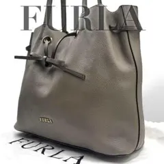 【美品】フルラ　コスタンザ　巾着型　ショルダーバッグ　ロゴ金具　レザー　グレー