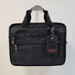 TUMI ビジネスバッグ ブラックのサムネイル