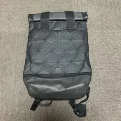 adidasリュックブラック