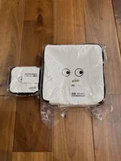 【新品未使用】ユニクロ　アニヤハインドマーチ スクエアポーチ　２種セット