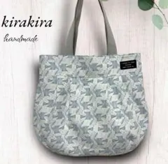 ハンドメイドバッグ　かわいい鳥柄生地　大きめショルダーバック　A4