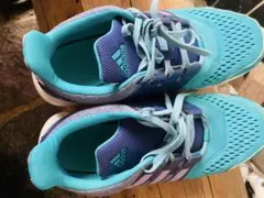 adidas スニーカー 青/水色 US 5