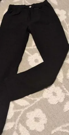 ブラック スリムフィット 長ズボン 170センチ