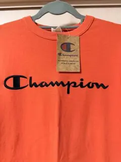 値下げ　 Champion オレンジ Tシャツ　新品