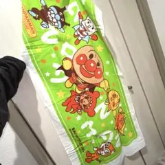 【新品未使用】アンパンマン キャラクターBigタオル 緑色