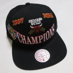 Mitchell & Ness シカゴブルズ NBA スナップバック キャップ