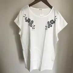 新品◇FREDY&GLOSTER購入 FREDY MAC 小花 ドルマンTシャツのサムネイル