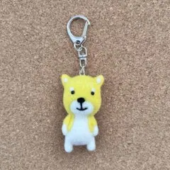 羊毛フェルト　柴犬のキーホルダー　夏色　ハンドメイドのサムネイル