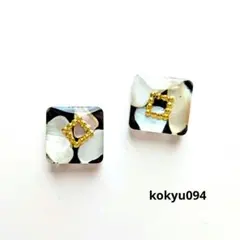 #094 ハンドメイドピアス　イヤリング　レジン　ホワイトシェル×ブラック