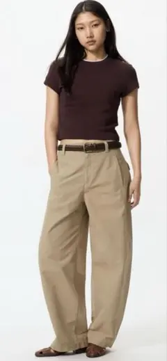 新品　ユニクロ　ジャージーバレルレッグパンツ　S