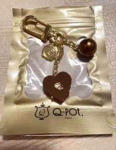 新品 Q-pot. ハートスタッズ クロスシュガー クッキー バッグチャーム 新品 Q-pot. ハートスタッズ クロスシュガー クッキー バッグチャーム