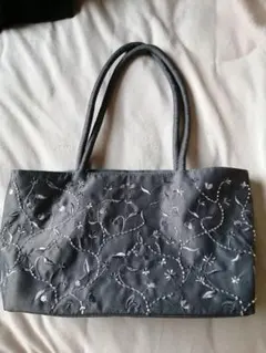 布製ハンドバッグ