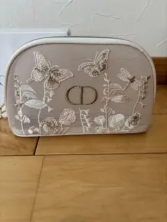 Christian Dior ディオール ノベルティ 刺繍 ポーチ白新品未使用