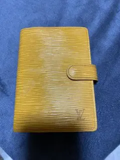 Louis Vuitton イエロー 手帳