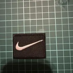 NIKE黒白ワッペン