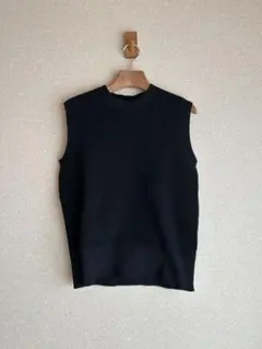 無印良品　軽くて型崩れしにくいニットベスト男女兼用　黒　XXS-XS