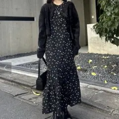 mystic小花柄 ティアードワンピース ブラック