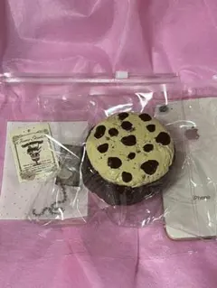 芥末生吃-ミニケーキ風　スクイーズ　フェイクケーキ　チョコレートクッキーサンド