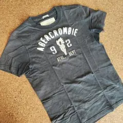 アバクロ Tシャツ ネイビー メンズ Sサイズ