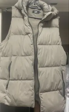 【AZUL BY MOUSSY】ダウンベスト　フード付き