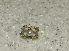 シャネル　CCロゴ パール付き片耳用ピアス