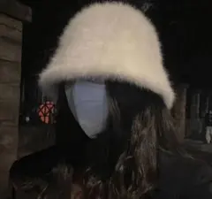 ホワイトファーバケットハット