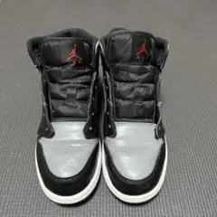 ジョーダン1 MID 23.5cm