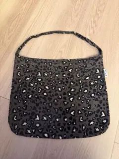 Item thumbnail for item 6a8064f7-22d1-44ce-bbcb-31c3fca5b6c5