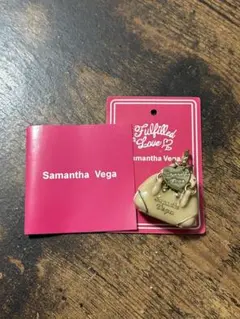 Samantha Vega チャームのサムネイル