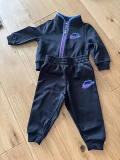新品NIKE ベビー　ジャージ　セットアップ(74〜80㎝)のサムネイル