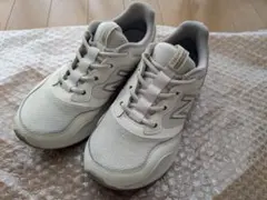 New Balance スニーカー 23.5cm アイボリー