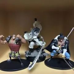 ワンピース フィギュ一番くじ　白ひげ海賊団　3体