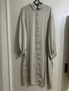 新品　レディース　シャツワンピース　ワンピース　　サテンライク　シャツ