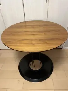 ニトリ ダイニングテーブル