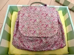 レディバグキッズ　Liberty 花柄 リュックのサムネイル