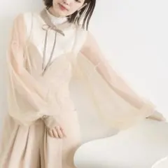 新品未使用タグ付terrace シースルーボレロ　結婚式＆ドレスアップ　ベージュ