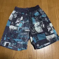 adidas グラフィックショートパンツ ネイビー