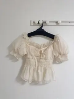 SNIDEL♡Sustainable ギャザーオフショルブラウス 白ドット - メルカリ