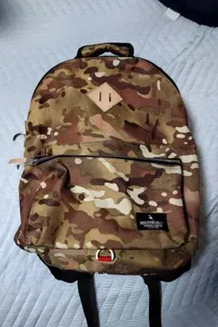INDISPENSABLE リュック カモフラージュ柄のサムネイル