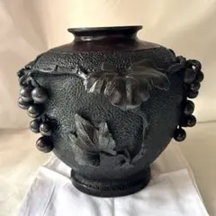 は*ま様 水瓶　ぶどう花瓶　金属花瓶　3k 葡萄高彫花瓶 は*ま様 水瓶 ぶどう花瓶 金属花瓶 3k 葡萄高彫花瓶 - メルカリ