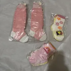 ベビー靴下 4足セット ピンク 花柄